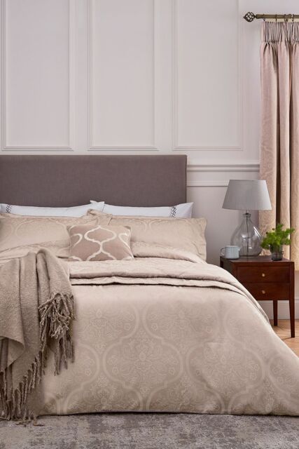 1951 'Reza' Cotton Duvet Cover Set in Pink - Size: Super King - image 1
