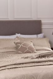 1951 'Reza' Cotton Duvet Cover Set in Pink - Size: Super King - thumbnail 2