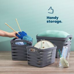 LIVIVO Small Woven Storage Basket with Handles 7L in Grey - Size: Medium - thumbnail 3