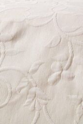 Homescapes Cotton Rich Floral Pattern Bedspread in Cream - Size: King - thumbnail 3