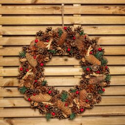 Samuel Alexander 50cm Winter Spice Hanging Christmas Wreath with Pine Cones Red Berries & Dried Fruit in Brown - thumbnail 6