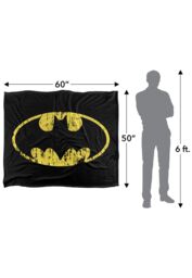 DC Comics Batman Classic Logo Distressed Blanket 152 x 127 cm in White - thumbnail 5
