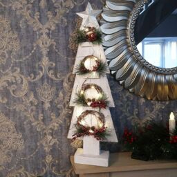 Shatchi Christmas Decoation Battery Operated Wooden House Grey Tabletop Decorated with Berries, Pines & Small Warm White Bulbs - thumbnail 5