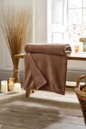 Deyongs Snuggle Touch Super Soft Solid Colour Fleece Throw - 1846 in Fawn - Size: 140 cm x 180 cm - thumbnail 1