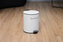 simpa 5L Slim Soft-Closing Pedal Dustbin in White - thumbnail 3
