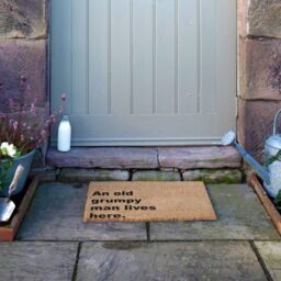 Artsy Mats Grumpy Man Lives Here Doormat - Regular 60x40cm in Black - Size: 40 cm x 60 cm - thumbnail 6