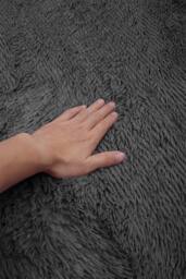Living and Home 3Pcs Soft Skin-friendly Faux Mink Fleece Duvet Set in Dark Grey - Size: Single - thumbnail 5
