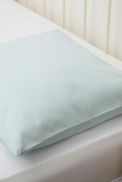 Belledorm Easy Care 200 Thread Count Cotton Polyester Percale Continental Pillowcase in Duck Egg Blue - thumbnail 2