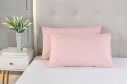 Snug City Polycotton Plain Dyed Housewife Pillowcase Pair in Pink - thumbnail 2