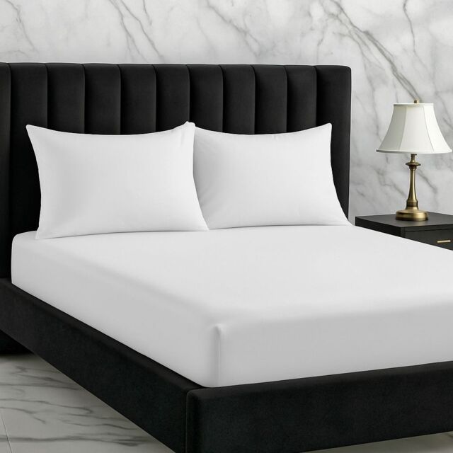 Snug City Microfibre Soft Touch Fitted Sheet 25cm Skirt Plain Dyed Bed Linen in White - Size: Small Single - image 1