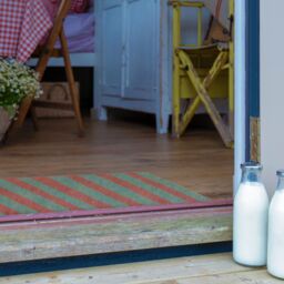 Artsy Mats Pink & Blue Wiggly Stripes Coir Doormat (60 x 40cm) in Brown - Size: 40 cm x 60 cm - thumbnail 4