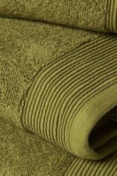 Homescapes Combed Egyptian Cotton Set of 2 Face Cloths 700 GSM in Green - thumbnail 3