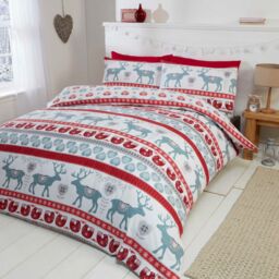 Rapport Home Scandi Polycotton Duvet Cover Set With Pillowcase in Red - Size: King