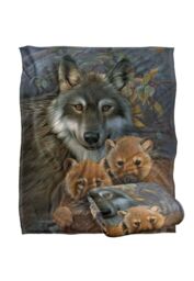 JQ Licensing Jg-Jp Wolf & Pups Silky Touch Super Soft Throw Blanket 152 X 127 cm in White - thumbnail 2