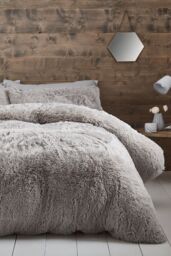 Catherine Lansfield 'Cuddly' Faux Fur Duvet Set in Silver - Size: Single