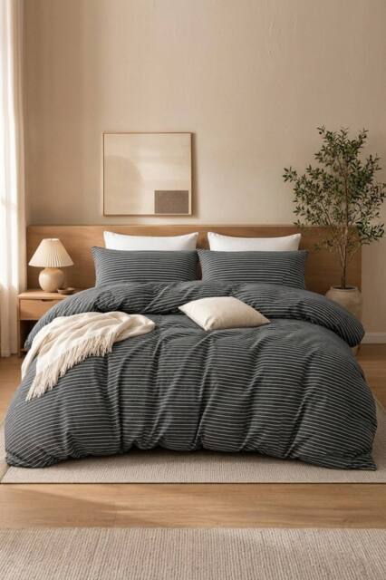 Pamposh Pin Stripes Duvet Cover Sets King Size Reversible Bedding Sets in Charcoal - Size: Single - image 1