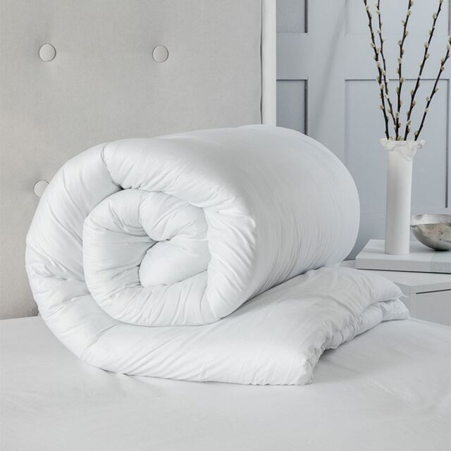 Snug City Autumn 10.5 Tog Microfibre Soft Like Down Duvet With Non Allergenic Hollowfibre Filling in White - Size: Single - image 1