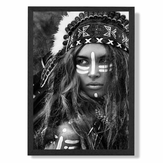 ARTZE Strong Woman Fashion Black & White Photo Framed Print SIZE: A2 with Black Frame - Size: A4 - image 1