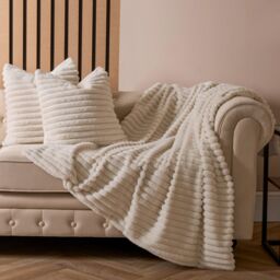 OHS Faux Fur Ribbed Fleece Throw Blanket Winter Warm Supersoft in Natural - thumbnail 2