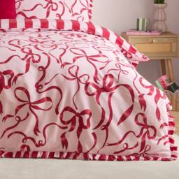 Furn La Vie En Bows Reversible Duvet Cover Set in Bright Pink - Size: Super King - thumbnail 3