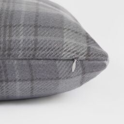 OHS Woven Check Cushion Covers Tartan Pack of 4 Filled Case Pad Set in Charcoal - Size: 45 cm x 45 cm - thumbnail 4