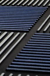 JVL Platina Scraper Rubber Doormat 40x70cm Silver/Blue in Blue - Size: 40 cm x 70 cm - thumbnail 3