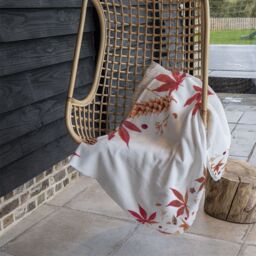 Benjamin Tate Design Autumn Leaves Half Border Blanket in Natural - Size: 120 cm x 150 cm - thumbnail 4