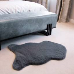 Voltico Super Soft Faux Fur Rug - Luxury Accent Rug for Bedroom & Lounge in Charcoal - Size: 100 cm x 110 cm - thumbnail 2