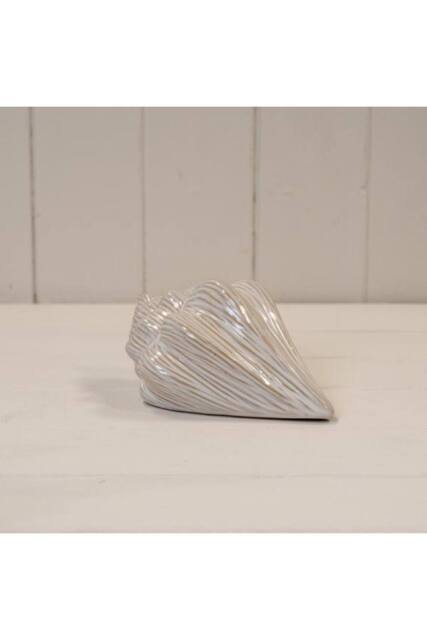 KDMD Elegant Glazed Ceramic Shell Ornament with Textured Detail in Off-White - image 1