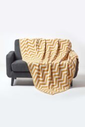 Homescapes Cotton Knitted Geometric Throw in Mustard - Size: 130 cm x 170 cm - thumbnail 1