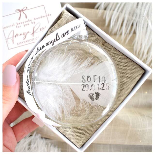 Amaya Rose Ltd In Memory Bauble. Personalised Wording Mum Cat Dog Pet Baby in Clear