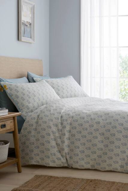 Dreams & Drapes 'Block Floral' Jacquard Duvet Cover Set in Light Blue - Size: Single - image 1