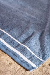 Catherine Lansfield 'Anchors' Cotton Extra Large Beach Towel in Blue - thumbnail 3
