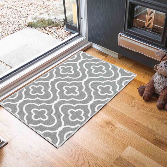 Desire Rugs Anti-Slip Quatrefoil Design Doormat - Machine Washable for Easy Care in Grey - Size: 67 cm x 220 cm - image 1