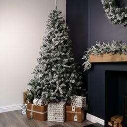 Samuel Alexander 7ft (2.1m) Snow Flocked Woodcote Spruce Artificial Christmas Tree in Green - thumbnail 4