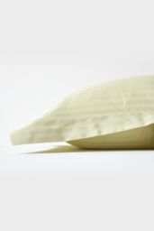 Homescapes Egyptian Cotton Ultrasoft King Size Oxford Pillowcase 330 TC in Green - thumbnail 2