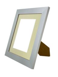 Frames & Mirrors 4U Metro Light Grey Frame with Light Grey Mount for Image Size 7 x 5 Inch - thumbnail 4