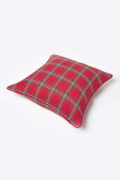 Homescapes Cotton Tartan Cushion Cover in Red - Size: 60 cm x 60 cm - thumbnail 4