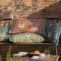 Morris & Co Snakeshead Printed Outdoor Cushion - Size: 40 cm x 60 cm - thumbnail 6