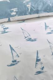 Catherine Lansfield 'Salcombe Boats' Reversible Duvet Cover Set in Light Blue - Size: Double - thumbnail 4