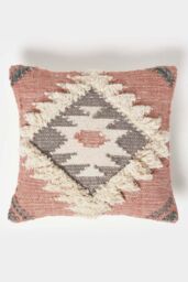 Homescapes Pali Handwoven Traditional Kilim Cushion in Pink - Size: 45 cm x 45 cm - thumbnail 1