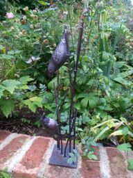 Inspirational Gifting Birds on Reeds Garden Sculpture Statue Ornament in Bronze - thumbnail 5