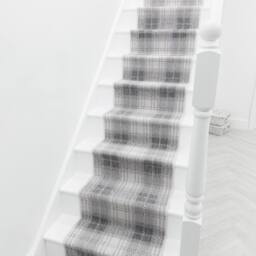 runrug Stair Runner Carpet - Reversible & Durable, 2mm - 'Plaid' in Grey - Size: 60 cm x 450 cm - thumbnail 7