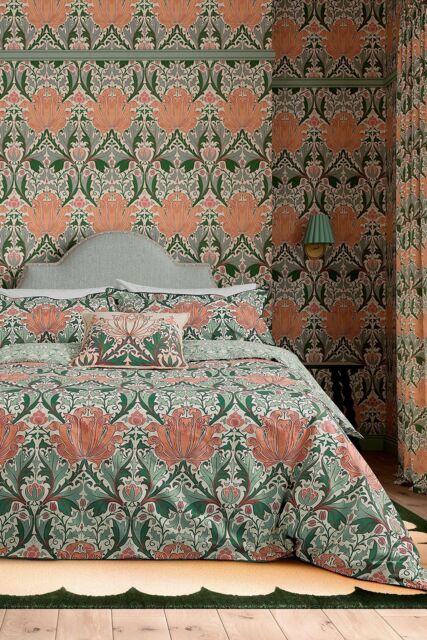 Morris & Co 'Helena' Cotton Duvet Cover Set in Teal - Size: Super King - image 1