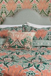 Morris & Co 'Helena' Cotton Duvet Cover Set in Teal - Size: Super King - thumbnail 2