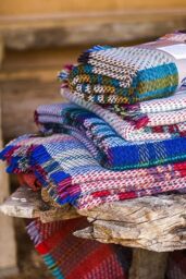 HomeSpace Direct Wool Throw/Blanket - Size: 150 cm x 183 cm - thumbnail 2