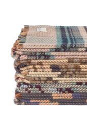 HomeSpace Direct Wool Throw/Blanket - Size: 150 cm x 183 cm - thumbnail 3