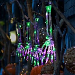 Leaper 1 Pack of 5 Halloween Waterproof Skull Hand Solar Ground Lights - thumbnail 2