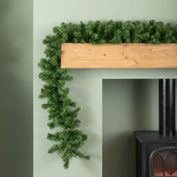 Samuel Alexander 270cm (9ft) Plain Green Colorado Christmas Garland - thumbnail 7