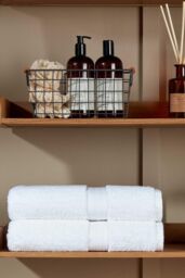 CHRISTY 'Renaissance' Luxury 675GSM Egyptian Cotton Towels in White - Size: Bath Sheet - thumbnail 4
